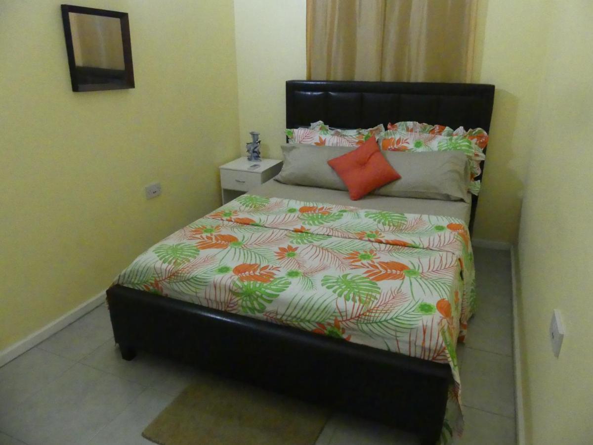 Southern Haven Guesthouse Laborie Екстер'єр фото