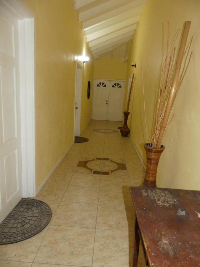 Southern Haven Guesthouse Laborie Екстер'єр фото