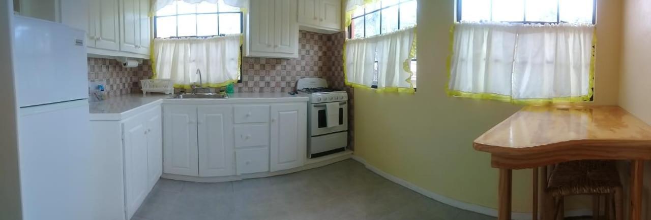 Southern Haven Guesthouse Laborie Екстер'єр фото